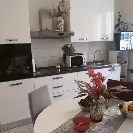 Gita In The Center Of Apartment